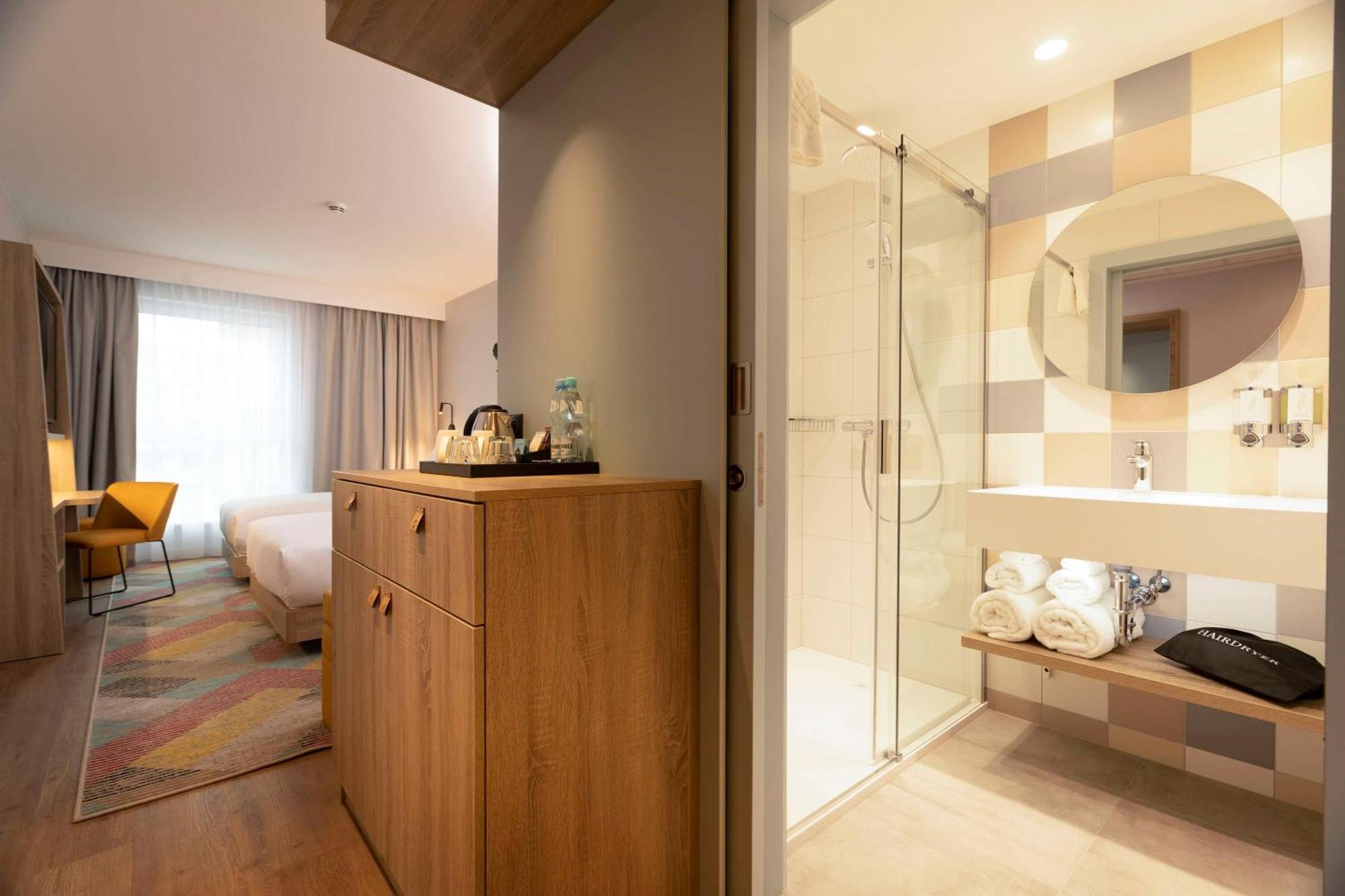 Hampton By Hilton Bialystok Hotel ภายนอก รูปภาพ