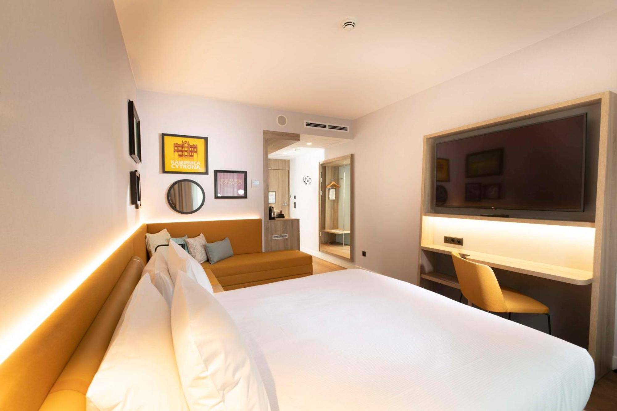 Hampton By Hilton Bialystok Hotel ภายนอก รูปภาพ