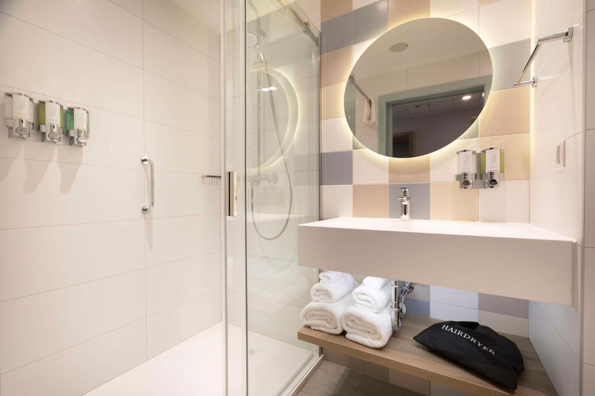 Hampton By Hilton Bialystok Hotel ภายนอก รูปภาพ