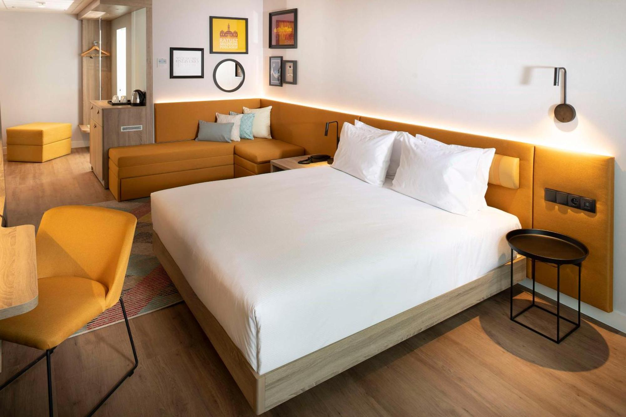 Hampton By Hilton Bialystok Hotel ภายนอก รูปภาพ